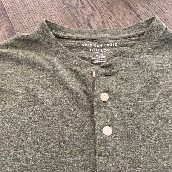 American Eagle Outfitters super soft tee size M - Picture 3 of 4